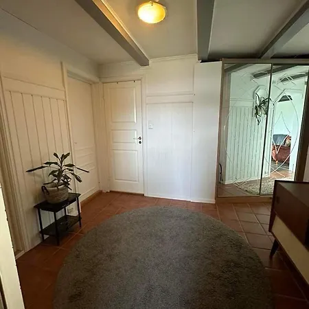 Gateway Senja 아파트