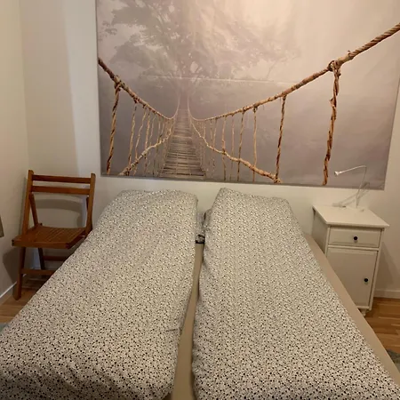 Gateway Senja 아파트